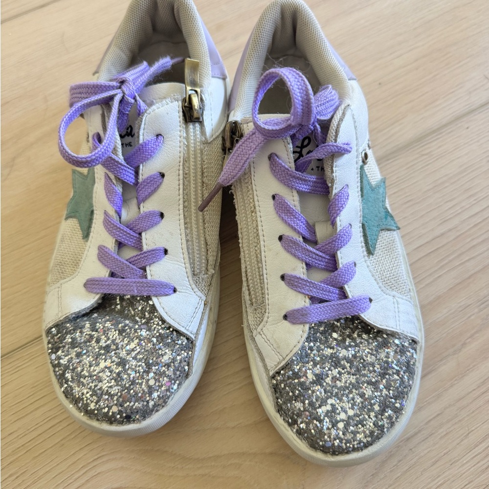 Lola + The Boys Kids Glitter Sneakers with Star Detail Size 3